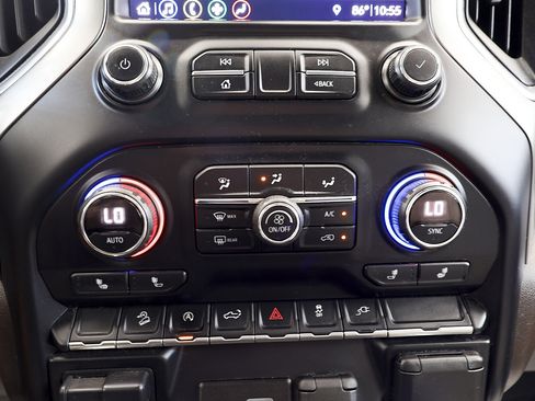 Used 2019 Chevrolet Silverado 1500 RST AWD/4WD image 28