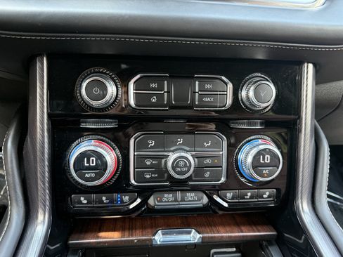 Used 2023 GMC Yukon Denali Ultimate AWD/4WD image 26