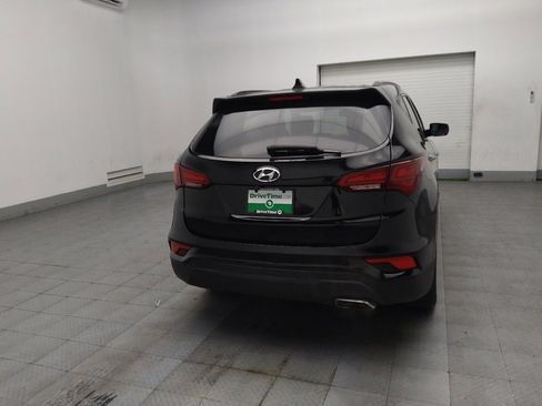Used 2017 Hyundai Santa Fe Sport image 7