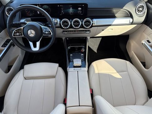 Used 2022 Mercedes-Benz GLB 250 GLB 250 image 11