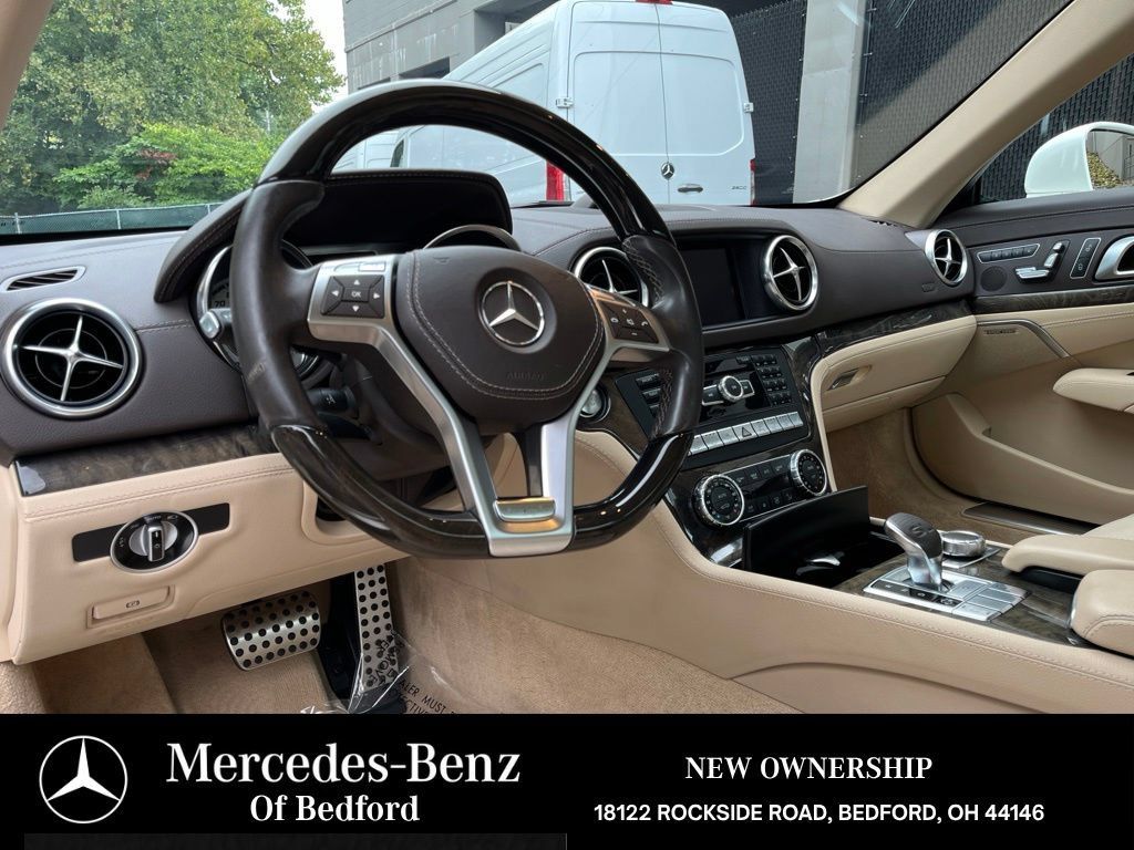 Used 2013 Mercedes-Benz SL 550 image 11