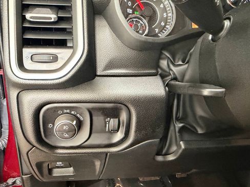 Used 2024 RAM 1500 Big Horn AWD/4WD image 23