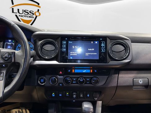 Used 2018 Toyota Tacoma TRD Pro image 19
