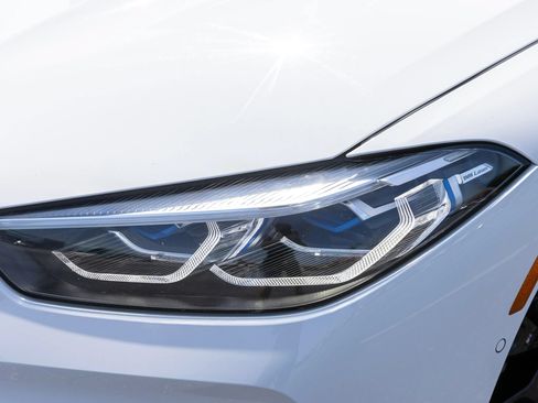 Used 2020 BMW 840i xDrive Coupe w/ M Sport Package AWD/4WD image 20