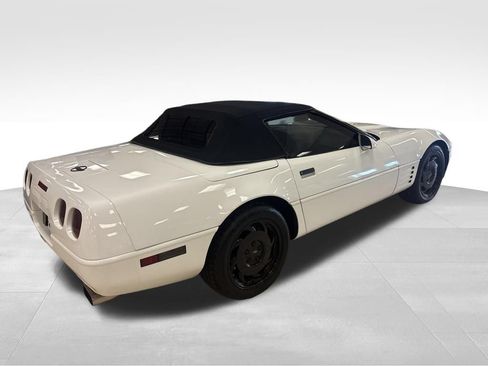Used 1994 Chevrolet Corvette Convertible RWD image 6
