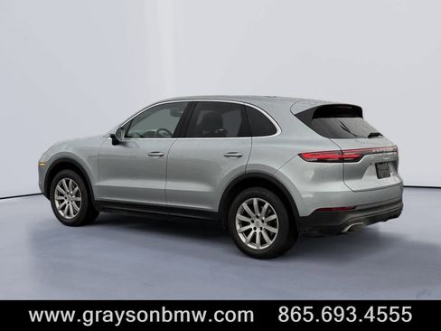 Used 2022 Porsche Cayenne image 5