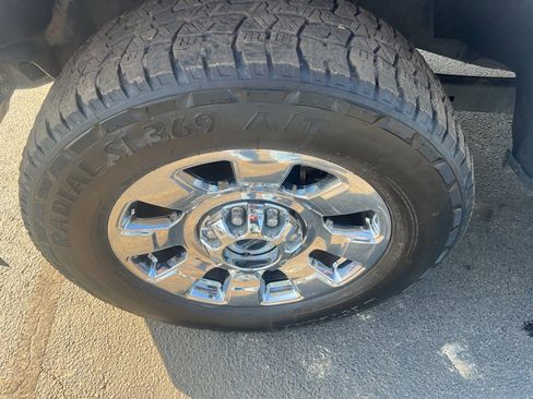 Used 2024 Ford F250 Lariat w/ Chrome Package image 14