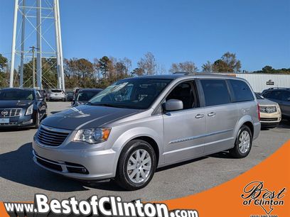 Used 2016 Chrysler Town & Country Touring