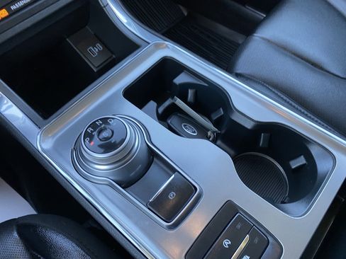 Used 2022 Ford Edge Titanium w/ Equipment Group 301A image 22