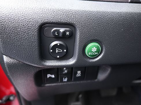 Used 2025 Honda Passport EX-L image 13