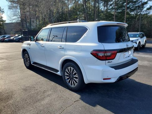 Certified 2022 Nissan Armada SL w/ Midnight Edition Package image 9