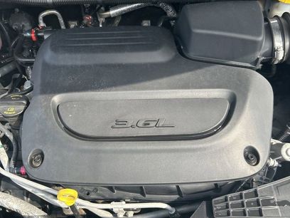 Used 2023 Chrysler Pacifica Touring-L