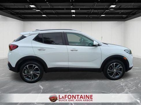 Used 2023 Buick Encore GX Select w/ Safety Package II AWD/4WD image 17