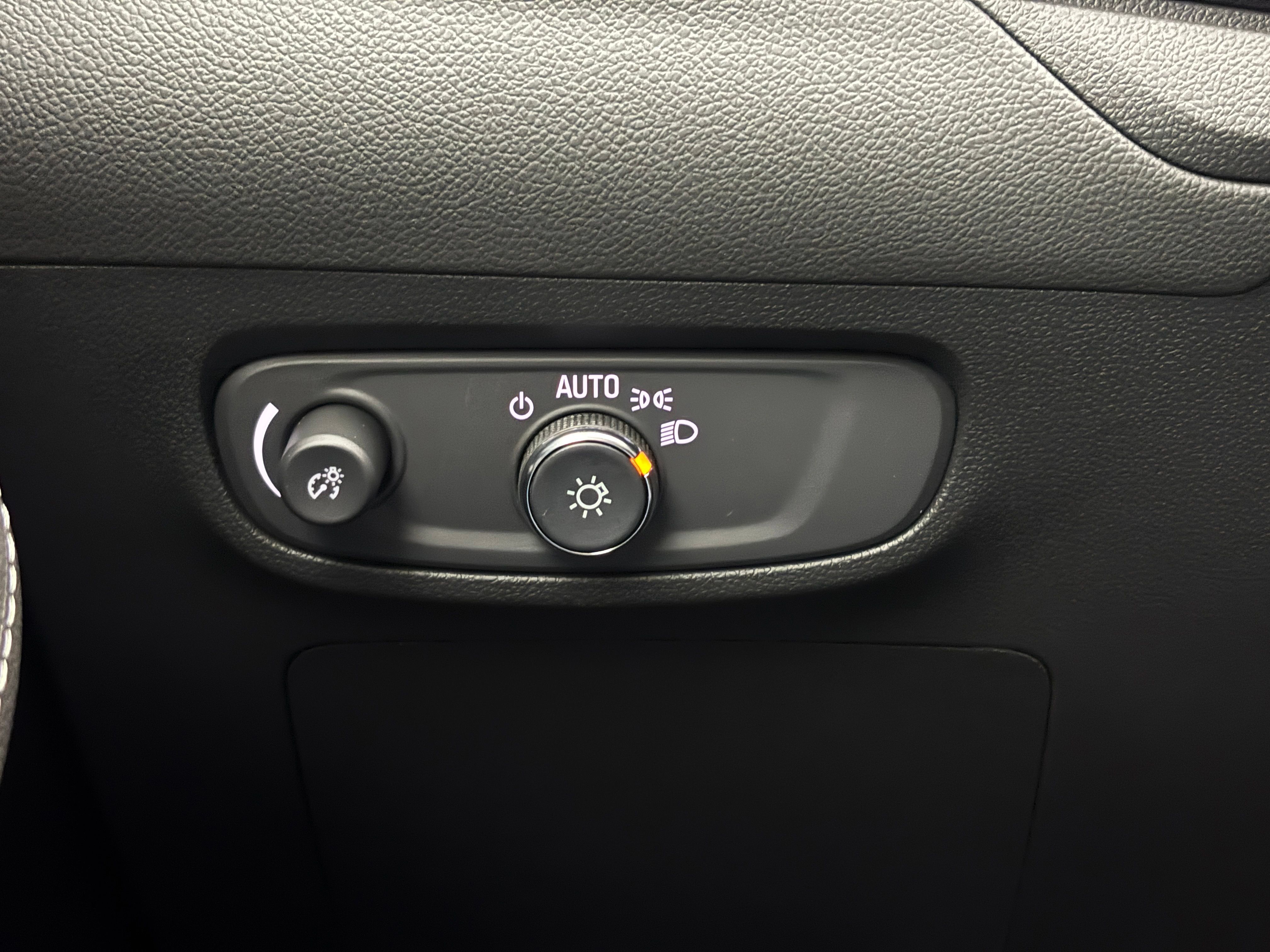 New 2026 Buick Encore GX Preferred w/ Advanced Technology Package FWD image 21