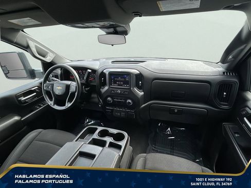Used 2025 Chevrolet Silverado 2500 Custom w/ Custom Convenience Package AWD/4WD image 30