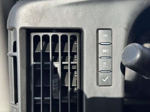 Used 2014 Chevrolet Express 3500 LT w/ LT Preferred Equipment Group RWD image 32