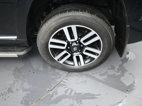 Used 2023 Toyota 4Runner Limited image 20