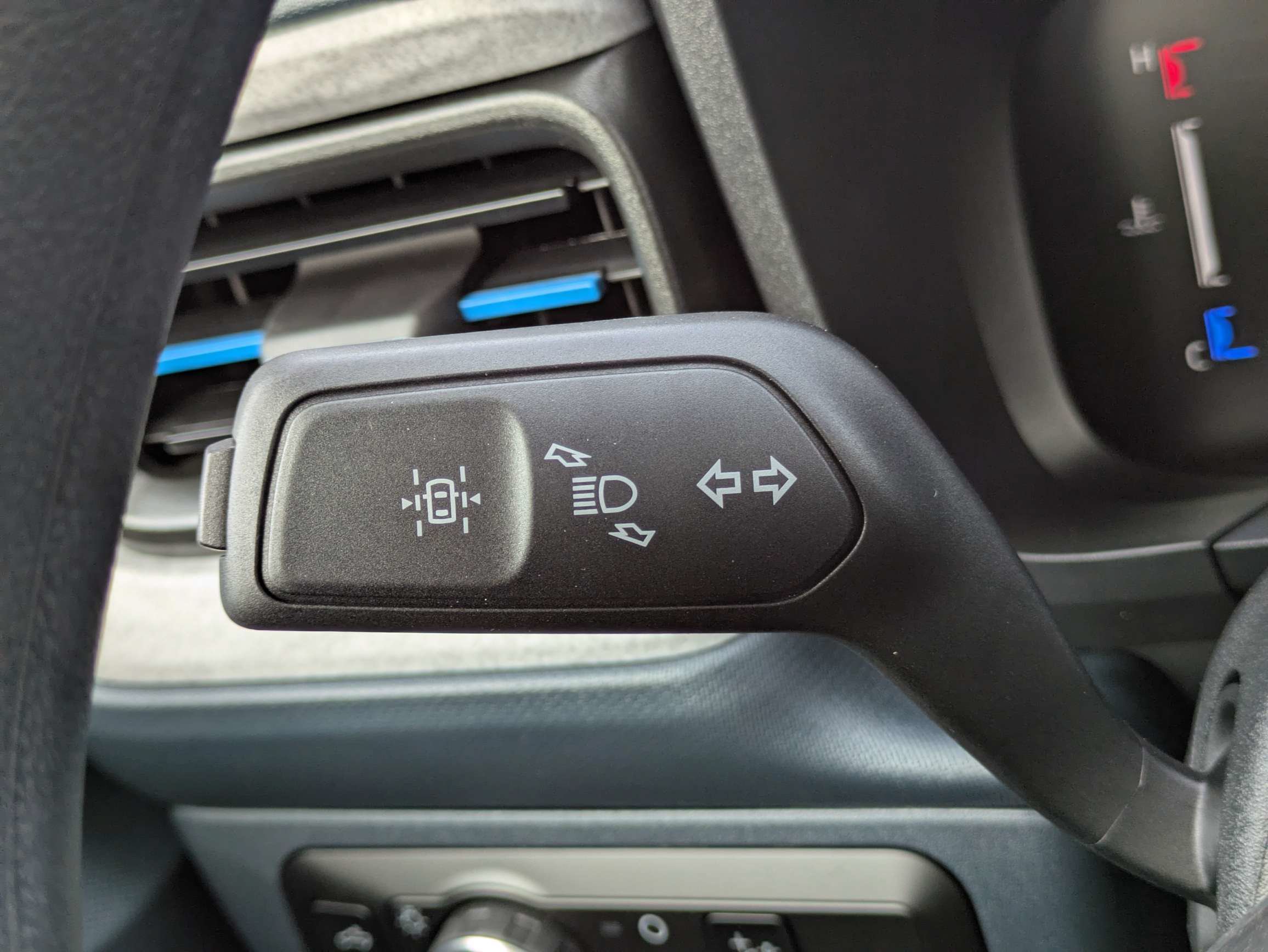 New 2026 Ford Maverick XLT FWD image 25