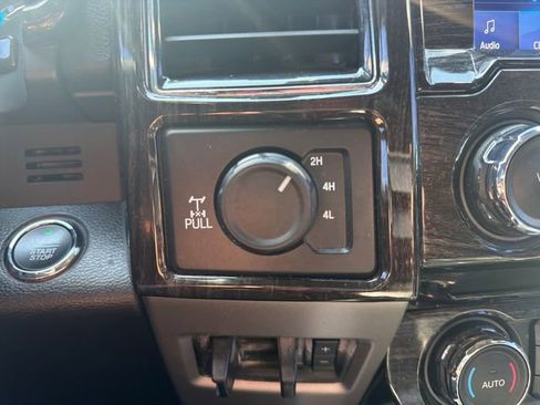Used 2020 Ford F250 Lariat w/ Lariat Ultimate Package AWD/4WD image 38