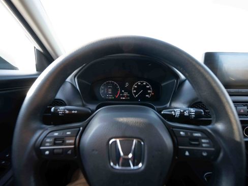 Certified 2024 Honda HR-V LX image 15