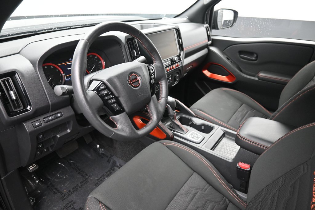 Used 2026 Nissan Frontier PRO-4X AWD/4WD image 18