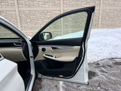 Used 2022 INFINITI QX50 Luxe w/ Cargo Package image 34