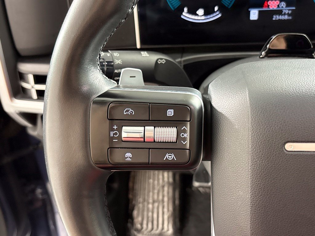 Used 2025 Hyundai Santa Fe SEL FWD image 33