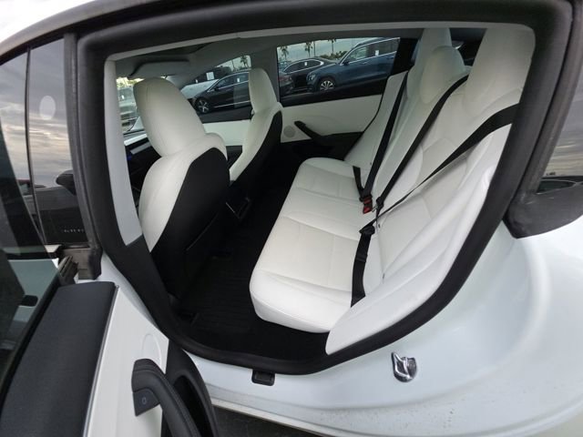Used 2025 Tesla Model 3 Long Range RWD image 25