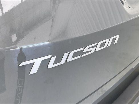 Used 2025 Hyundai Tucson SE AWD/4WD image 17