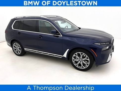 Used 2023 BMW X7 xDrive40i image 1