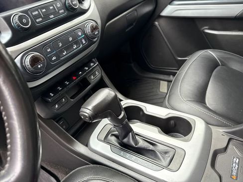 Used 2018 Chevrolet Colorado ZR2 w/ ZR2 Midnight Special Edition image 25