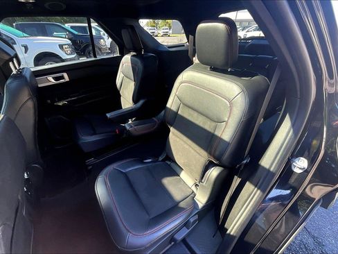 Used 2022 Ford Explorer ST-Line w/ Class IV Trailer Tow Package image 26