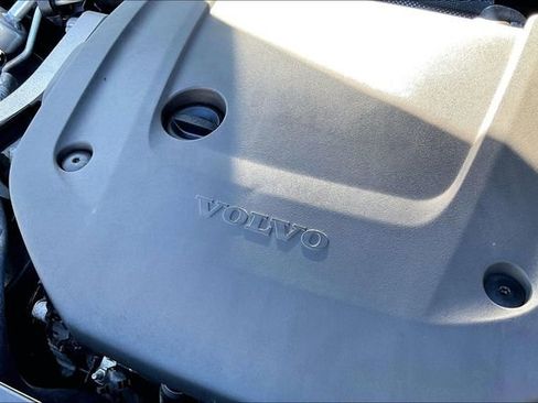 Certified 2024 Volvo V90 B6 Cross Country Plus w/ Climate Package image 35