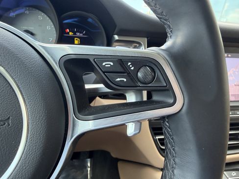 Certified 2021 Porsche Macan S AWD/4WD image 29
