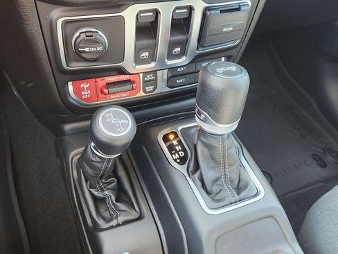 New 2025 Jeep Wrangler Rubicon image 26