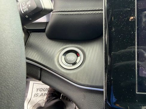 Used 2023 Jeep Grand Cherokee Altitude AWD/4WD image 27