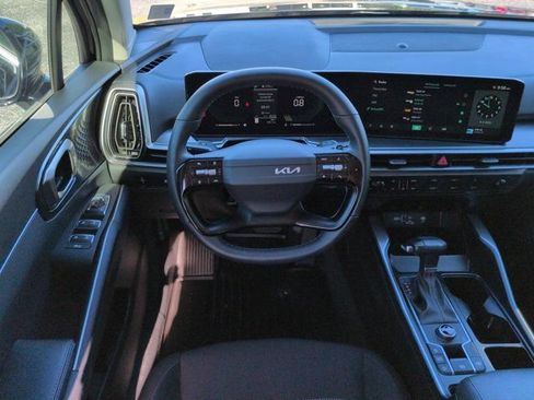 Used 2026 Kia Sorento LX FWD image 15