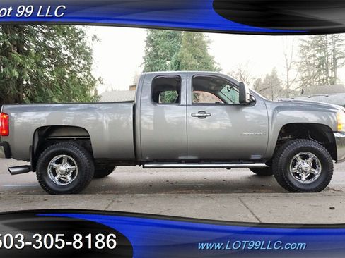 Used 2008 Chevrolet Silverado 2500 LTZ w/ Suspension Package, Off-Road AWD/4WD image 8