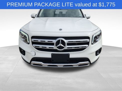 Used 2022 Mercedes-Benz GLB 250 w/ Premium Package Lite image 2