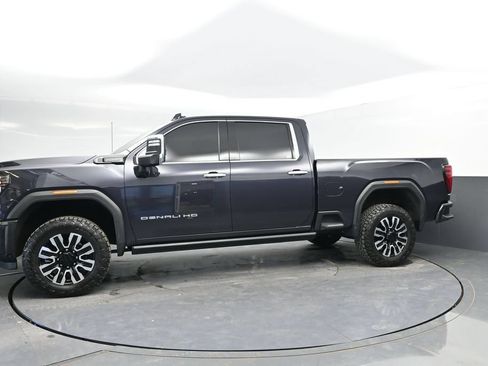 Used 2024 GMC Sierra 2500 Denali Ultimate AWD/4WD image 6