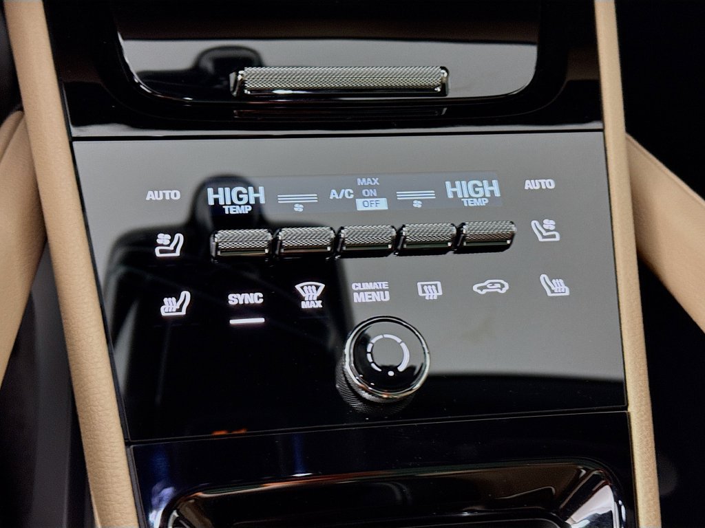 Certified 2026 Porsche Cayenne AWD/4WD image 17
