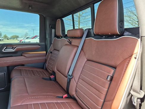 Used 2025 GMC Sierra 2500 Denali Ultimate image 19