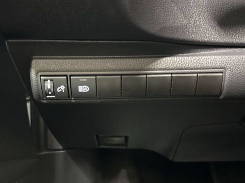Used 2024 Toyota Corolla LE FWD image 18