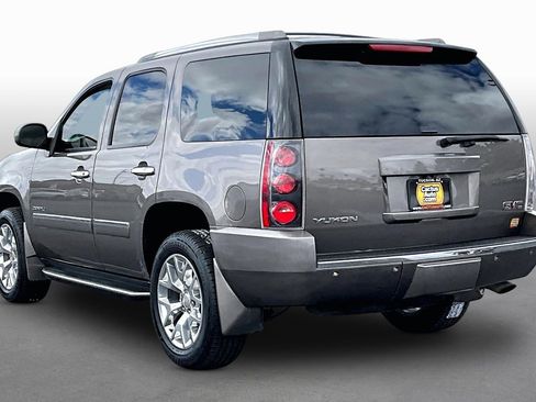 Used 2013 GMC Yukon Denali AWD/4WD image 11