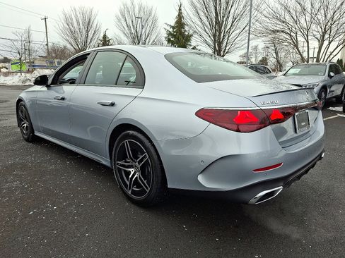 New 2026 Mercedes-Benz E 450 4MATIC Sedan image 4