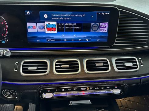 Used 2024 Mercedes-Benz GLE 450 4MATIC w/ AMG Line Exterior image 18