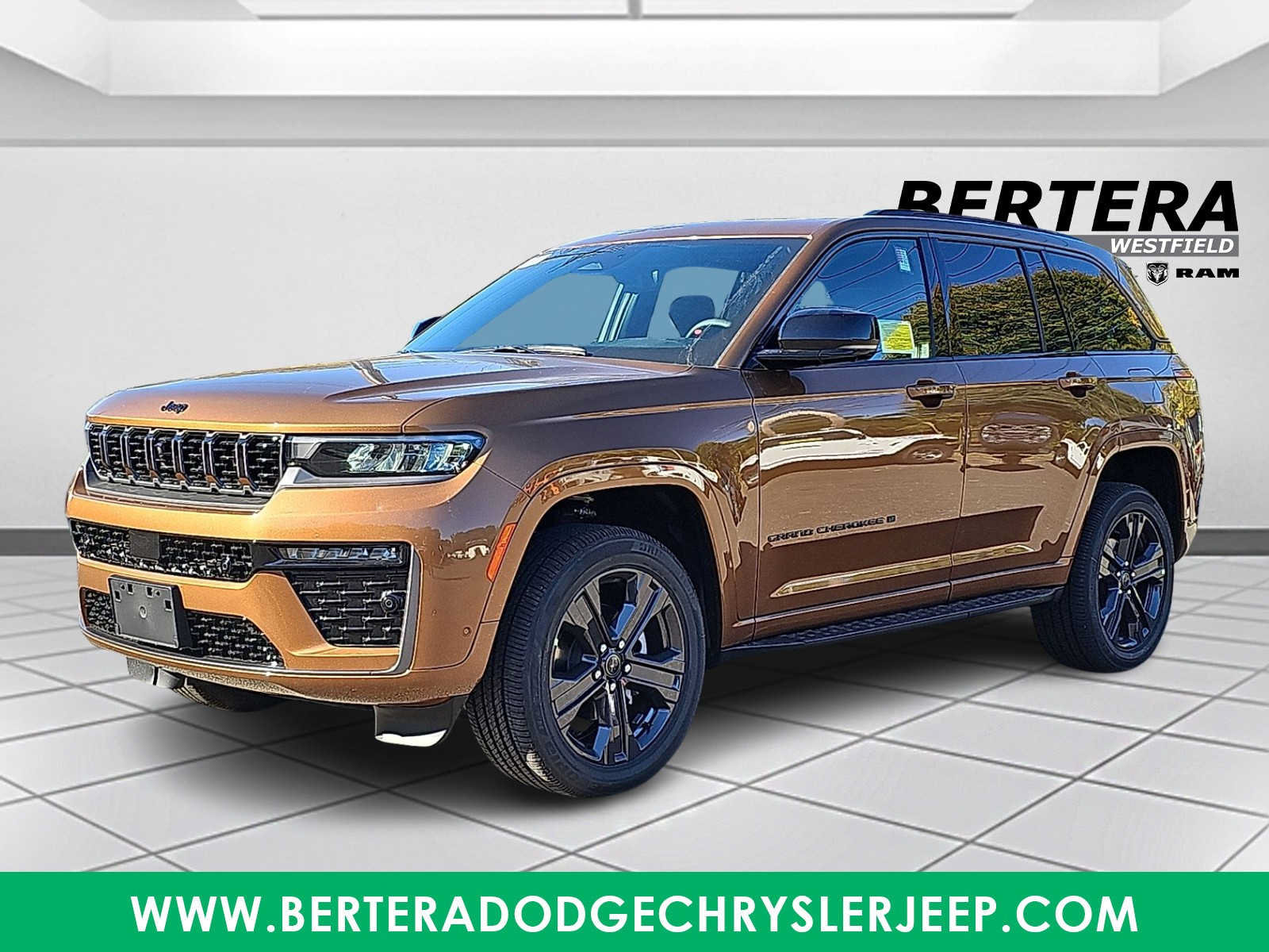 New 2027 Jeep Grand Cherokee Limited AWD/4WD image 2