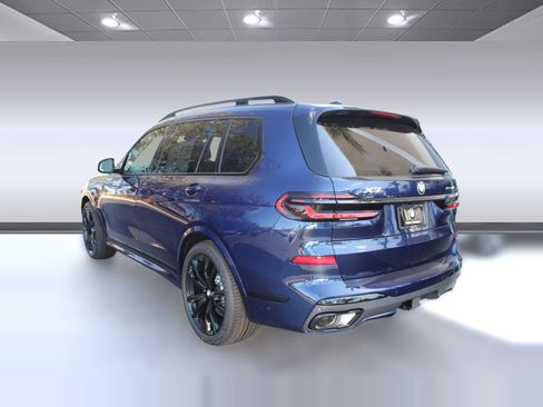 New 2026 BMW X7 xDrive40i image 3