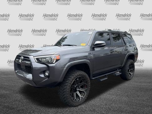 Used 2023 Toyota 4Runner SR5 Premium w/ Moonroof Package AWD/4WD image 9