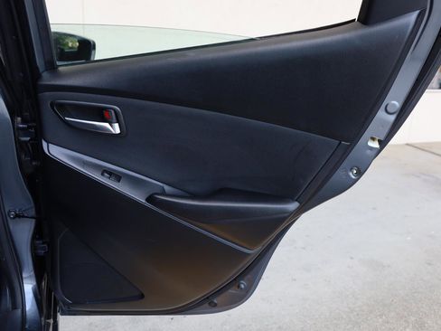Used 2018 Toyota Yaris iA FWD image 20